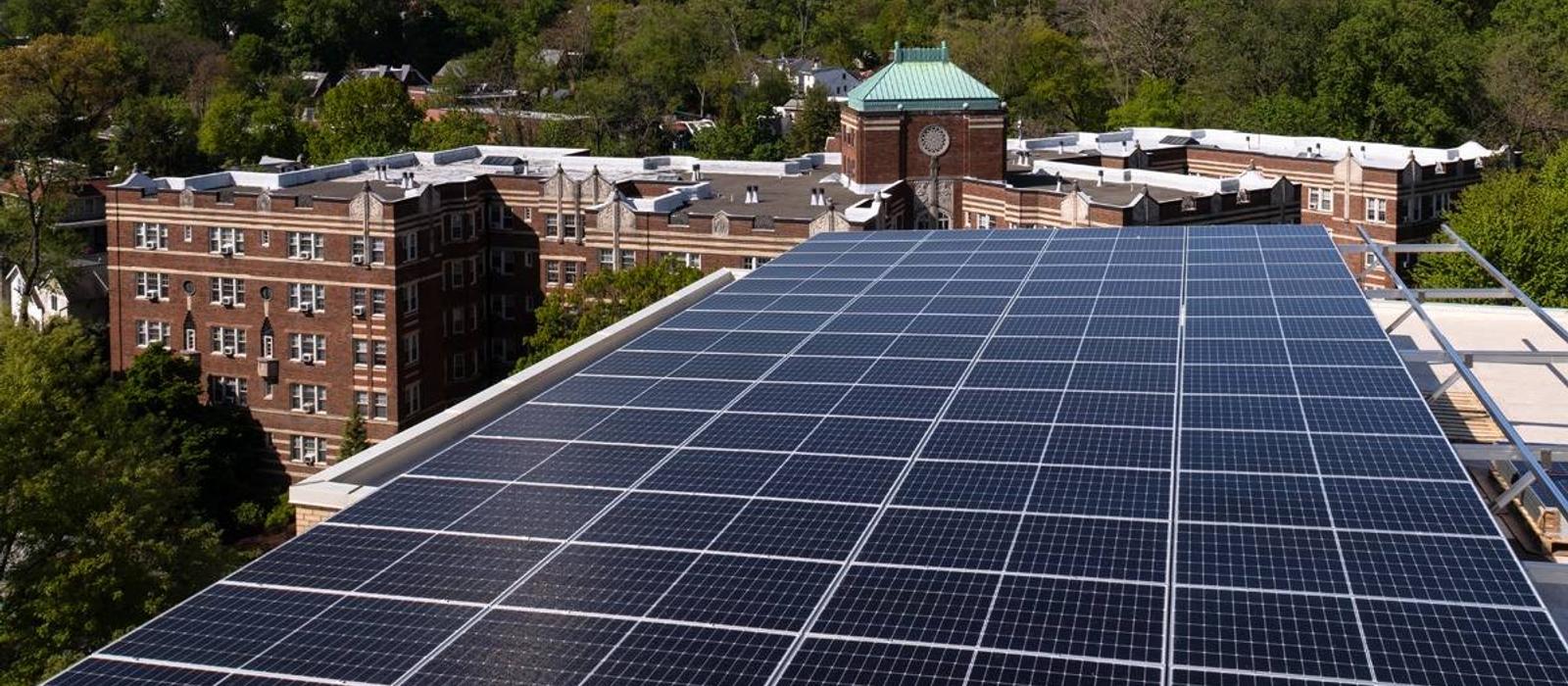 Elevated rooftop solar canopy